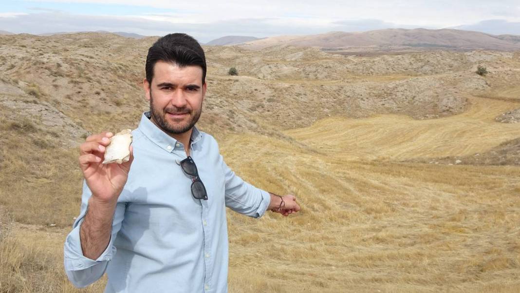 Yağmur yağdıktan sonra köylüler buraya koştu: Paraya para demiyorlar! Jipsli bölgedeki dolinler, bölge halkının yüzünü güldürdü 9